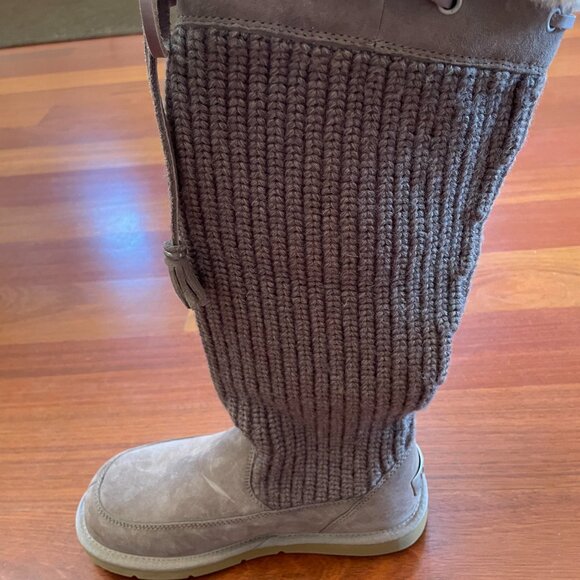 NEW UGG Suburb Crochet Tall Boots Size 6 - Picture 3 of 6